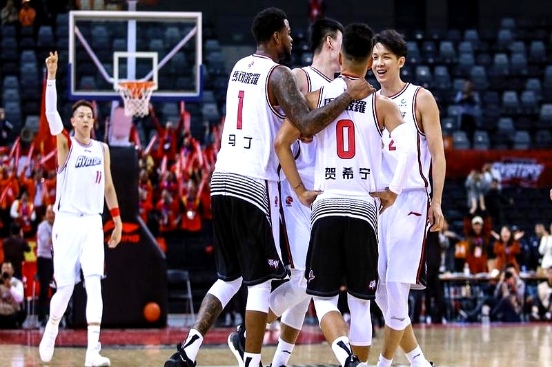 开云登录-深圳男篮迎CBA季后赛关键赛，集结日再遭质疑，更衣室稳定，细节决定成败的简单介绍